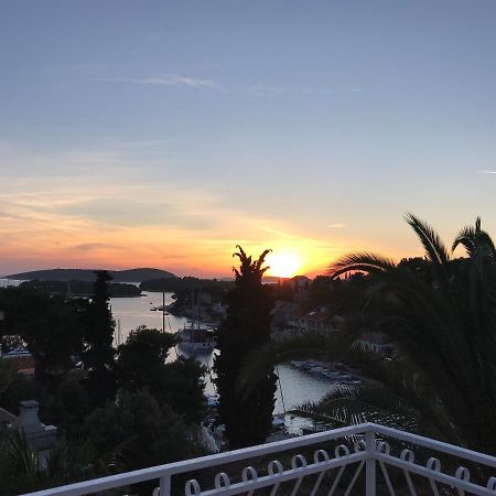 Apartment In Maslinica 70M From The Sea المظهر الخارجي الصورة