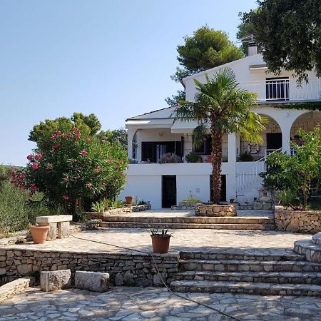 Apartment In Maslinica 70M From The Sea المظهر الخارجي الصورة