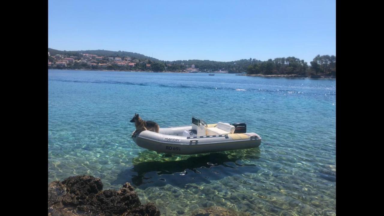 Apartment In Maslinica 70M From The Sea المظهر الخارجي الصورة