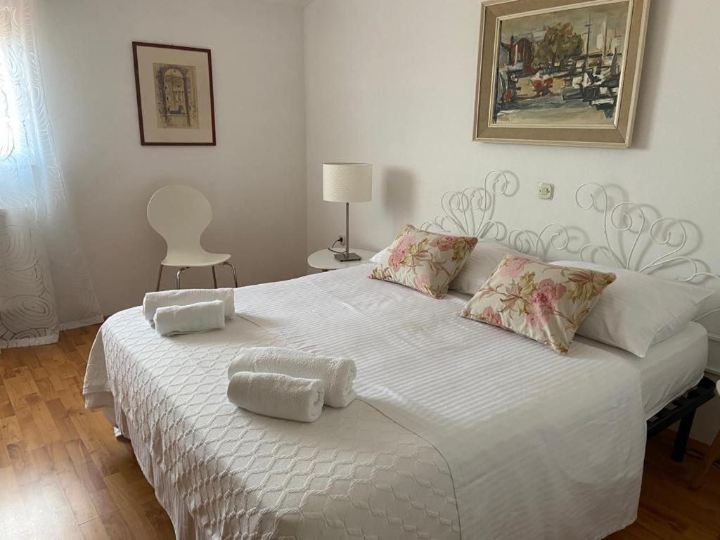 Apartment In Maslinica 70M From The Sea المظهر الخارجي الصورة