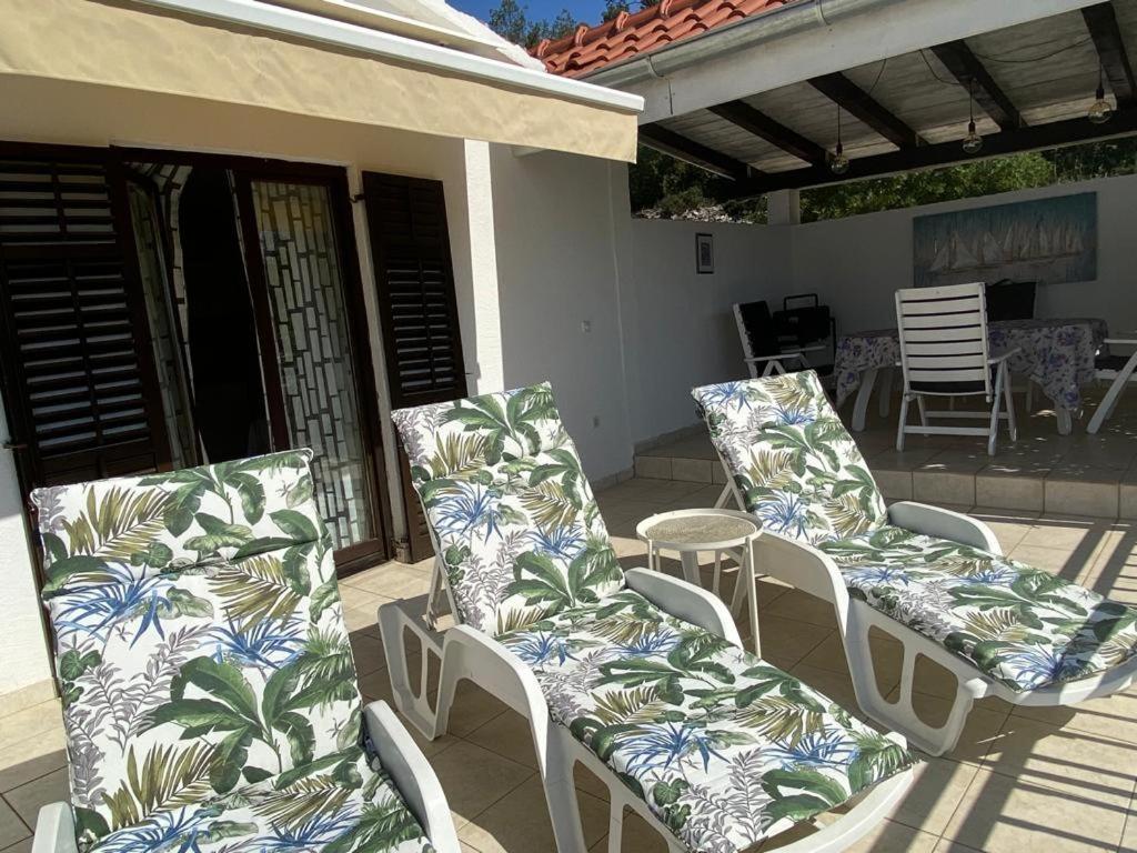 Apartment In Maslinica 70M From The Sea المظهر الخارجي الصورة