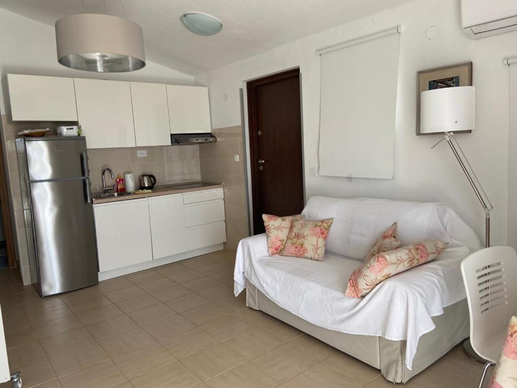 Apartment In Maslinica 70M From The Sea المظهر الخارجي الصورة