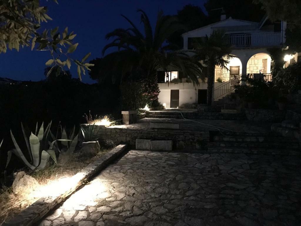 Apartment In Maslinica 70M From The Sea المظهر الخارجي الصورة
