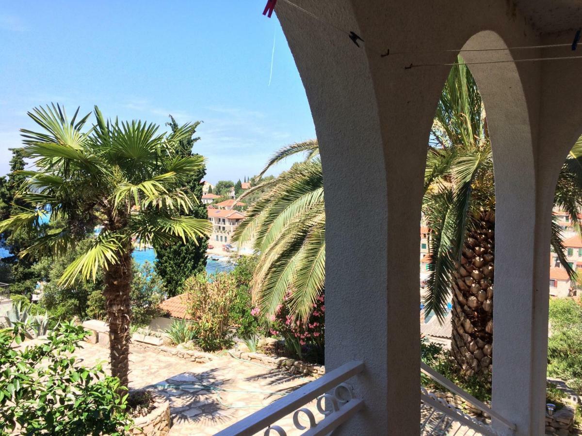 Apartment In Maslinica 70M From The Sea المظهر الخارجي الصورة