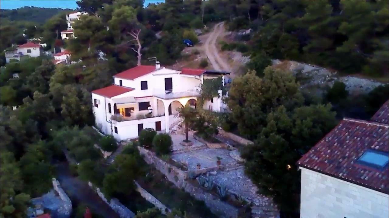 Apartment In Maslinica 70M From The Sea المظهر الخارجي الصورة